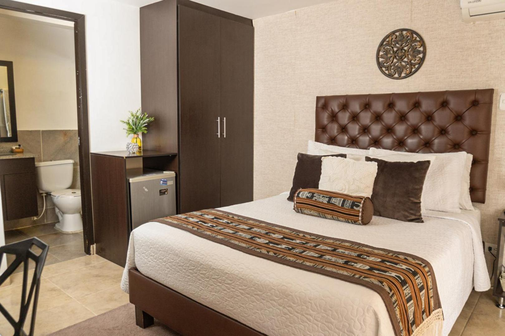 Hotel Alamos Del Parque Перейра Экстерьер фото